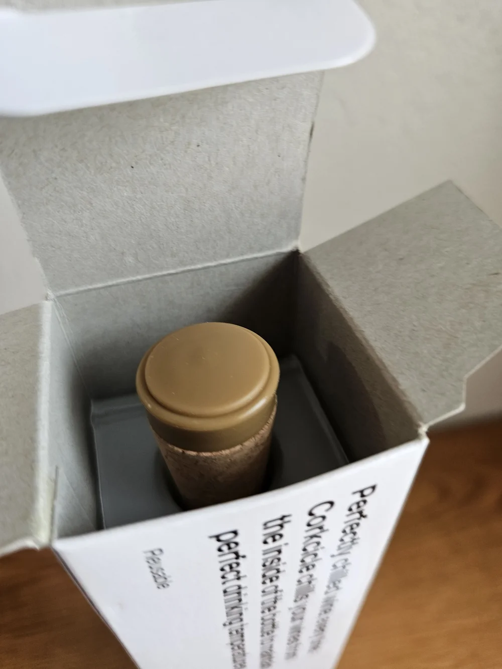 Corkcicle Wine Stopper Chiller Keeps Cold NEW Freeze Reusable Beverage Chill